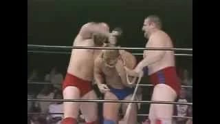 Nikolai Volkoff vs Terry Taylor