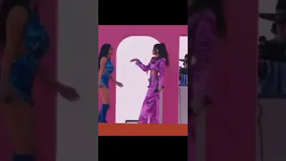 El final de Becky G en Sin Pijama junto a Natti Natasha que sorprendió al público