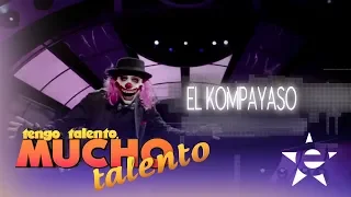 EL KOMPA YASO CANTA SU CORRIDO EN VIVO - Tengo Talento Mucho Talento