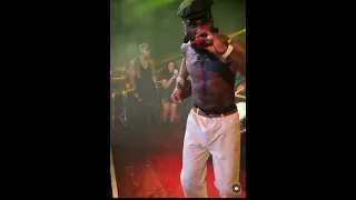Burna Boy Live Performance of Giza ft Seyi Vibez with The Outsiders (Video)