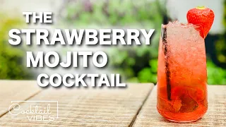 How To Make a STRAWBERRY MOJITO Cocktail | 1-Minute Cocktail Recipes