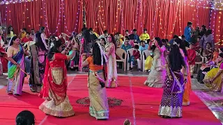 Dandiya mashup dance.