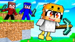 HUNTERS vs SHAPESHIFT SPEEDRUNER In Minecraft!