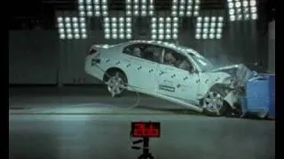 Holden Epica 2007 ANCAP Crash Test (4 stars)