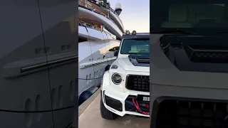 Brabus 800 XLP Superwhite next to the largest superyacht at the Monaco Yacht Show, Ahpo 🔥