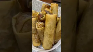 A bowl of spring rolls #yummy #viral #asmr #short