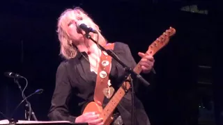 lucinda williams - cleveland 9/21/15 - changed the locks