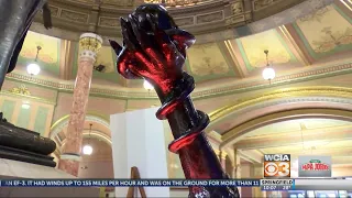 Satanic statue appears at Illinois statehouse