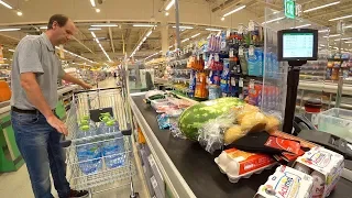 RUSSIA 2018: How Much Food You Can Buy with $ 30. Tour of Russian HUGE supermarket