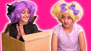 Malice Posts Herself To The Haunted Hotel 📦 Halloween Princesses In Real Life | Kiddyzuzaa
