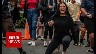 Christchurch shootings: Students perform Haka for attack victims - BBC News