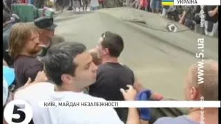 Як кияни Майдан після "алко-сотні" розчистили. Репортаж - 09.08.2014