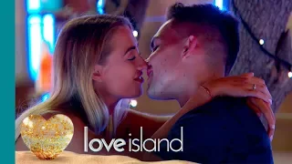 Georgia and Sam Have a Smooch! | Love Island 2017