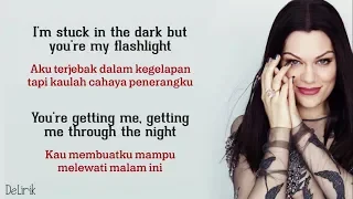 Flashlight - Jessie J (Lyrics video dan terjemahan)