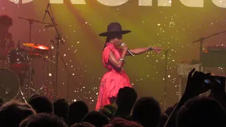 Morcheeba performing "Blaze Away" Live @ Unique Hotel, São Paulo, Brazil.