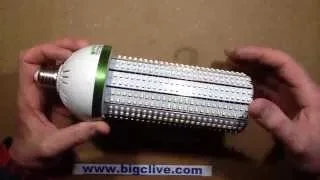 A look inside a 40W LED lamp with 660 LEDs.
