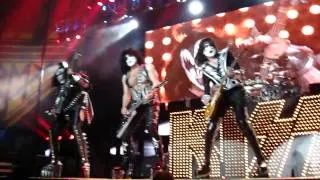 Kiss at the Target Center in Minneapolis