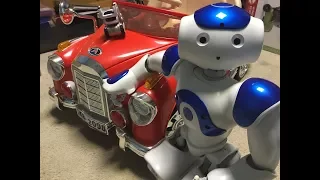 Nao and Cozmo - The Car Wreck! #Aldebarannao #homerobot #humanoidrobot