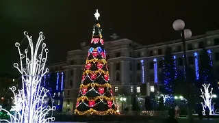 Різдвяна ялинка у Харкові | Привокзальна площа (грудень 2021 року)