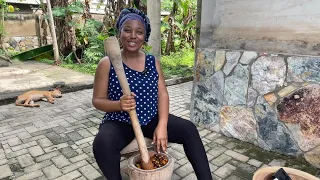 VILLAGE COOKING IN GHANA| COOKING FUFU WITH PALMNUT SOUP