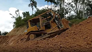 Cat D6R XL Bulldozer Operator Leveling Cliff Land for Plantation Road Vol. 8