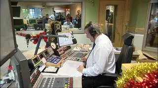 Sir Terry Wogan signs off on his breakfast show