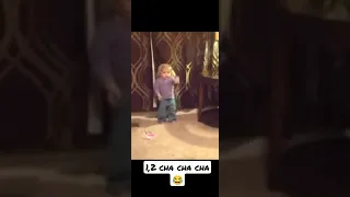 cute little girl dancing 1,2 CHA CHA CHA😂😂😂