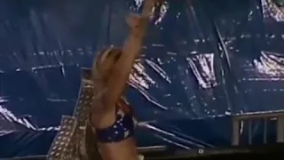 Madusa dance in with bathing suit in monster jam 2005