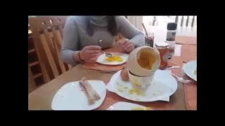 How To Cook An Ostrich Egg For Breakfast