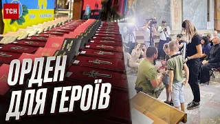 💔🥺 Не стримують сліз мужні воїни! Бійці відзначили полеглих побратимів