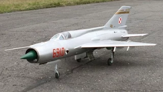 MIG-21 Jet model RC. Pierwszy start