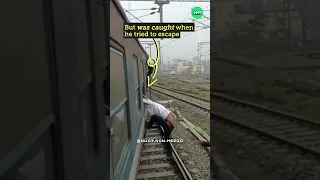 #Unlucky thief dangles from moving #train. #whatnow #whatnowmedia #indiantrain #bihar