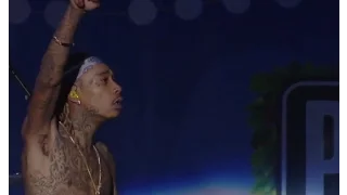 Wiz Khalifa Performs 'See You Again' Live at Cali Christmas Concert