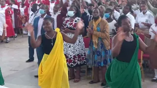 Sanctus. Holy Holy is the Lord God of Hosts. Mass by fr vincent kaboyi at Immaculate heart Nyaki...