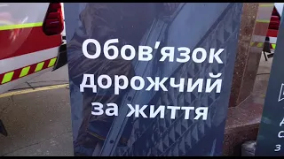 Церемонія передачі 24 вантажівок з маніпулятором ISUZU від Уряду Японії