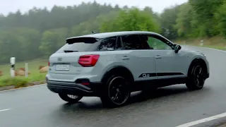 The new Audi Q2 in Arrow gray Driving Video