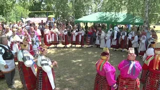 В селе Боровое Новооскольского района прошел фольклорный фестиваль "Летний карагод"