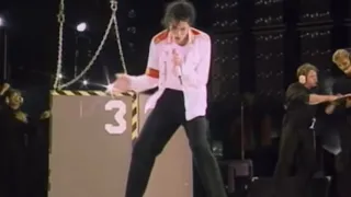 Michael Jackson - Man In The Mirror live in Copenhagen (4K Upscale Snippet)