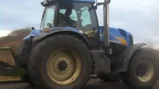 New Holland TG285 Terrassement