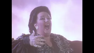 Freddie Mercury & Montserrat Caballé   Barcelona Live at La Nit, 1988 Remastered hkskujG0UYc