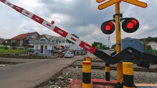 Railroad Crossing | Random 3 Palang Perlintasan Kereta Api Baru