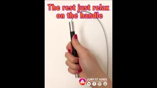 How to hold the handle when you do double under