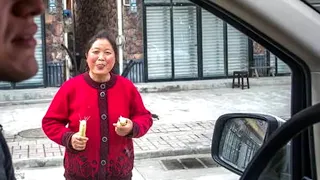 Как разводят туристов в Китае. Отказывайтесь от помощи и бегите
