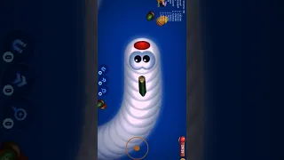 dwarf worm 🐛 vs giant worms 😁 no death 💀 #582 #shorts #snakegame #wormszone #saampwalagame