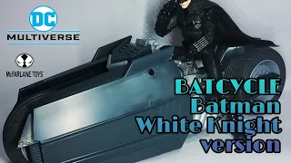 Mcfarlane DC Multiverse - BATCYCLE (White Knights ver.) - Fast Review.