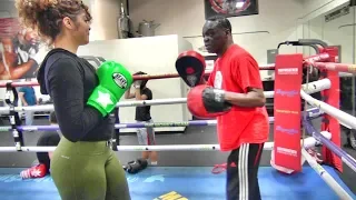 Fabulous gets her second boxing lesson from Jeff Mayweather