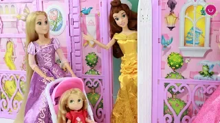 Rapunzel va al Castillo con su hermanita para merendar con las Princesas Disney