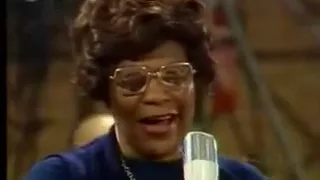 Ella Fitzgerald - It Don't Mean a thing (If it ain't got that swing) [1974]