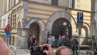 Mick jagger surprises the fans- Stockholm