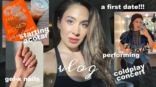 a first date!!! starting acotar , coldplay concert , almond croissants | chicago weekend vlog